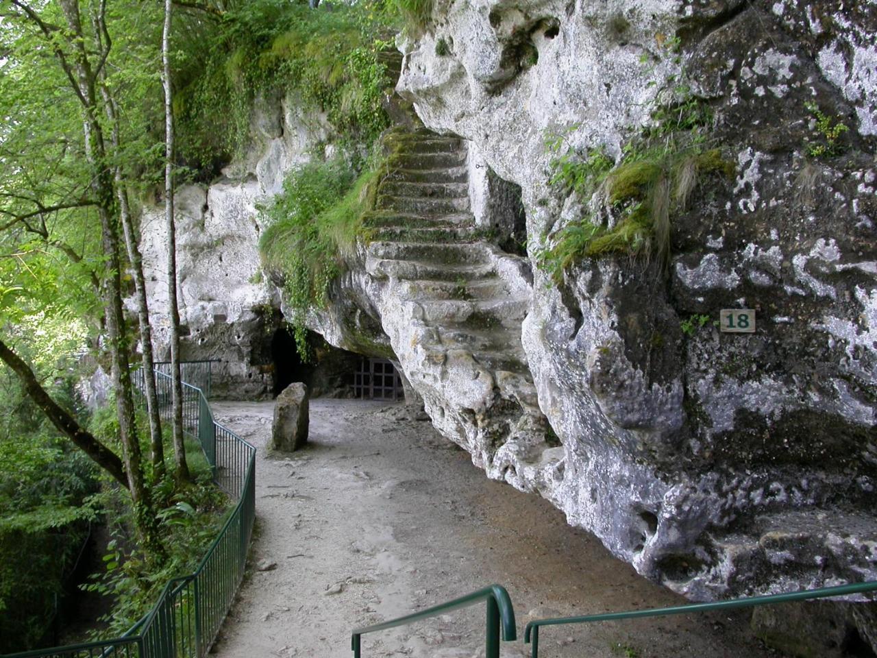 Le Hameau Du Moulin Villa Montignac-Lascaux Exterior photo